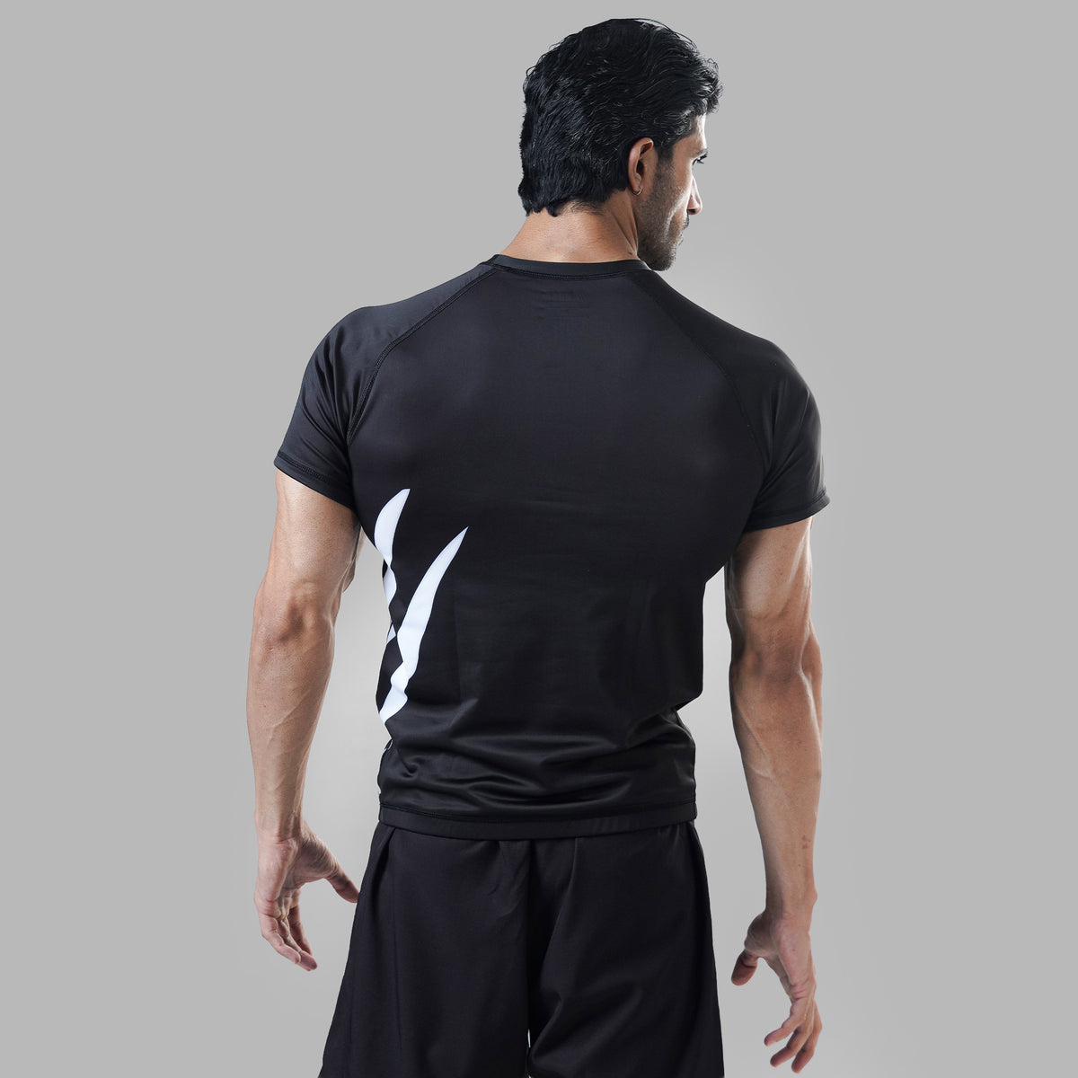 Black Claw Minimal Rash Guard